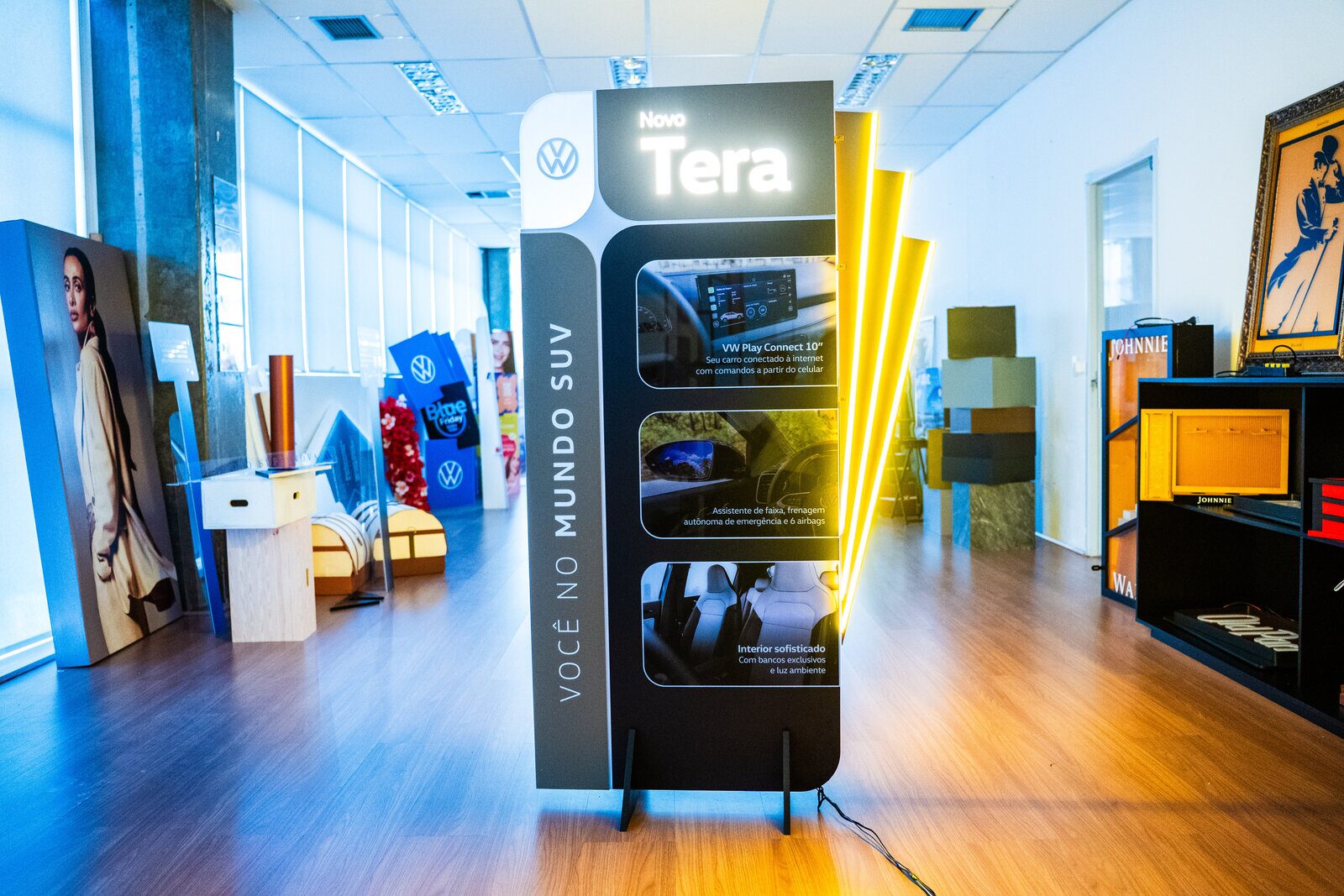 Detalhe do painel de informações do totem